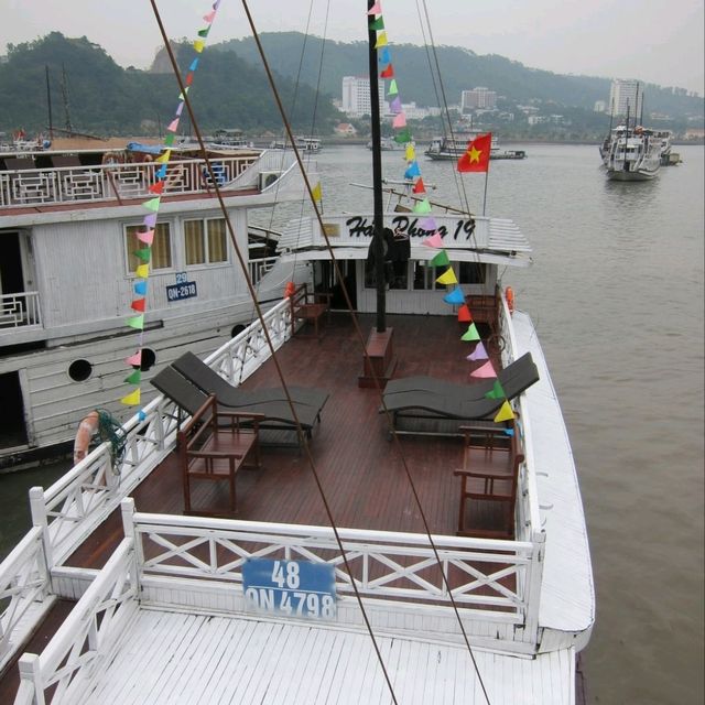 Halong Calypso Cruise