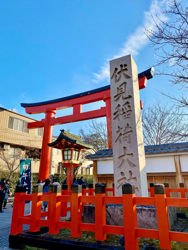 【京都】伏見稻荷大社：紅色千本鳥居隧道