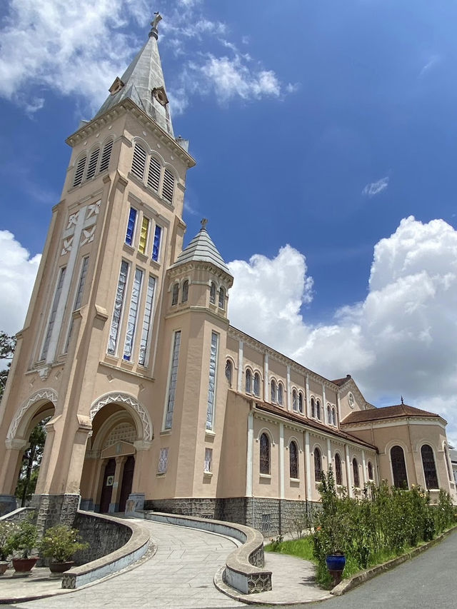 Da Lat Diocese Cathedral (Cathédrale de Dalat)