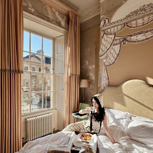 Start with an English Breakfast  | Mi Hotel with a room with a view outside Outstanding