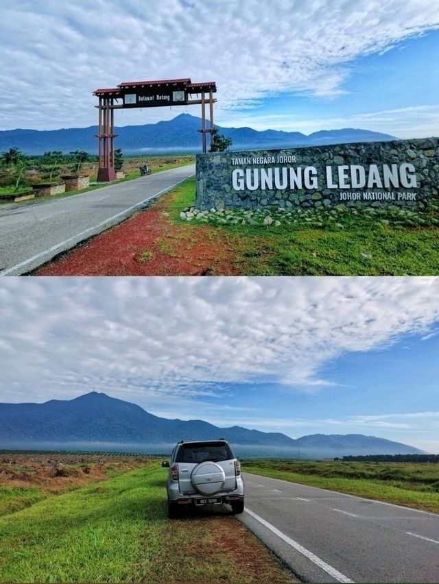 A lovely walk in Gunung Ledang National Park, a famous & beautiful park in Tangkak.