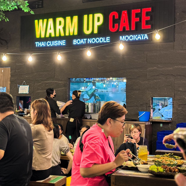 Warm Up Café at Star Vista