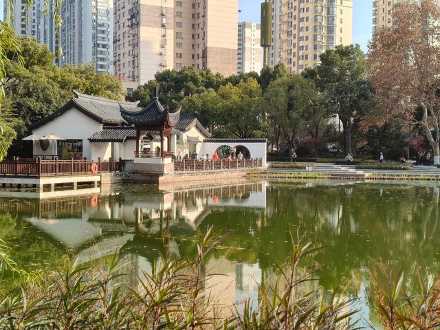 書院氛圍濃厚的和平公園！