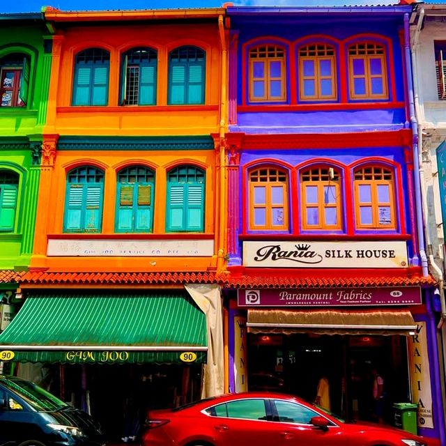 Vibrant Cultural Experience in Little India, Singapore