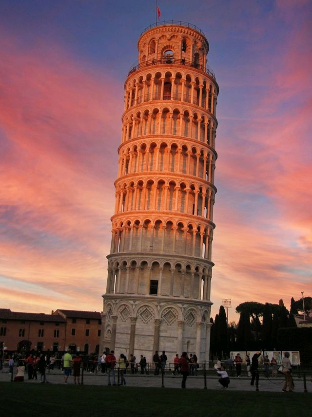 Pisa: Where gravity takes a break