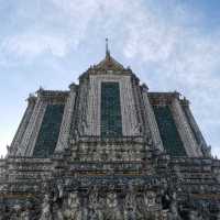 Walk Around Wat Arun 