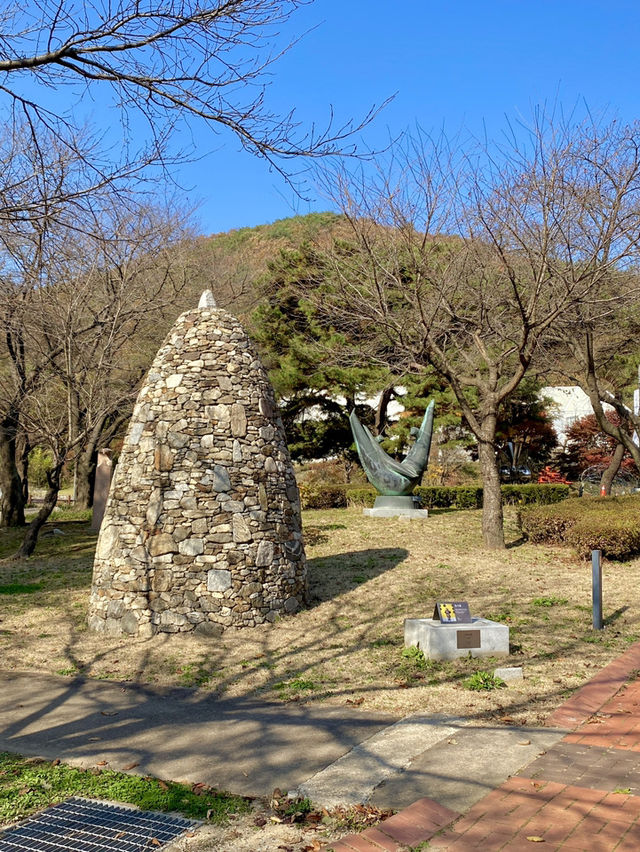 가을 분위기 제대로 느낄 수 있는 서울 근교 데이트코스  양주시립장욱진미술관