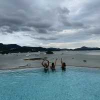 WM infinity pool in Hongkong 