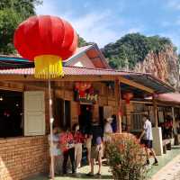 Coffeeshop located in a cave?! 