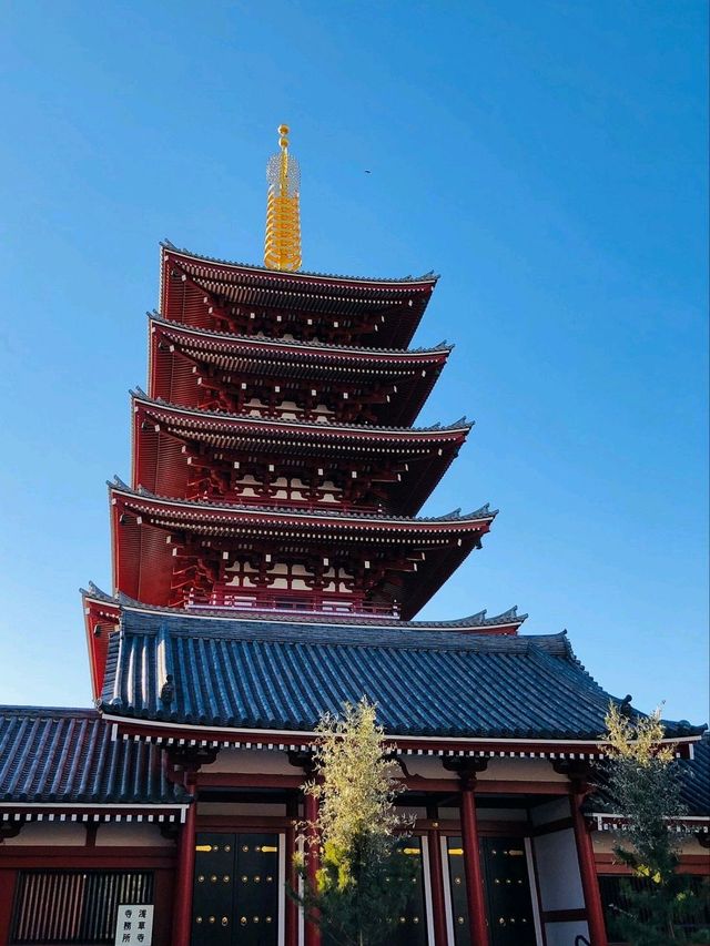 A Spiritual and Cultural Gem: Senso-ji Temple Review