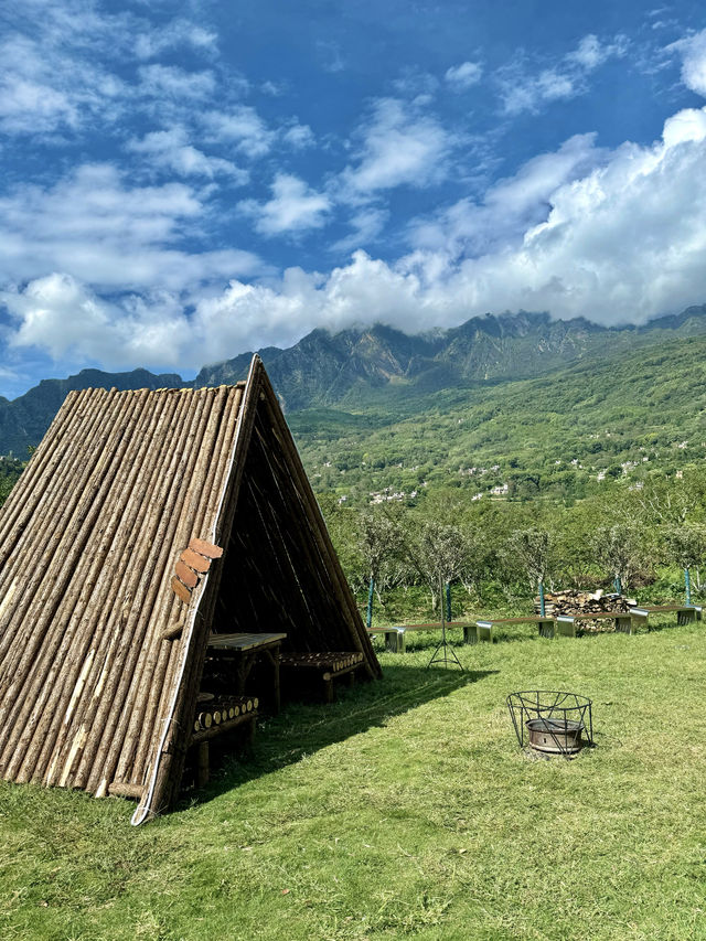 川西旅遊 | 入住視野一流的懸崖酒店，下次一定再來！！。