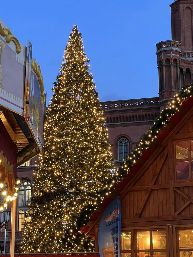 Berlin’s Christmas Magic: A Celebration of Lights and Tradition