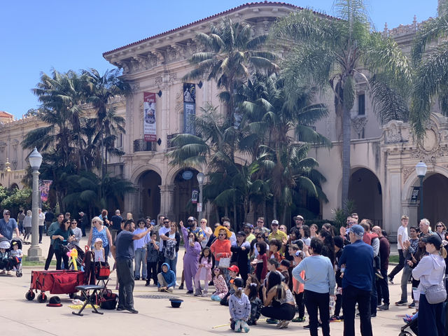 A century-old treasure - Balboa park, a garden in the city with paintings……