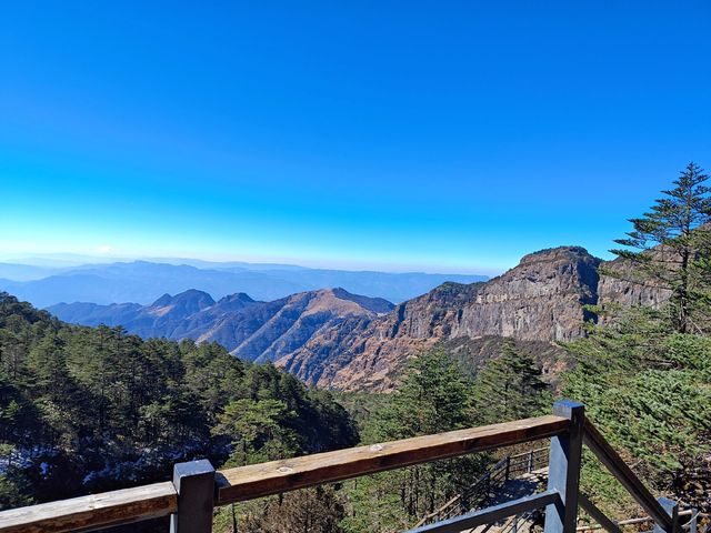 轎子雪山旅遊攻略