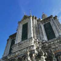 Walk Around Wat Arun 