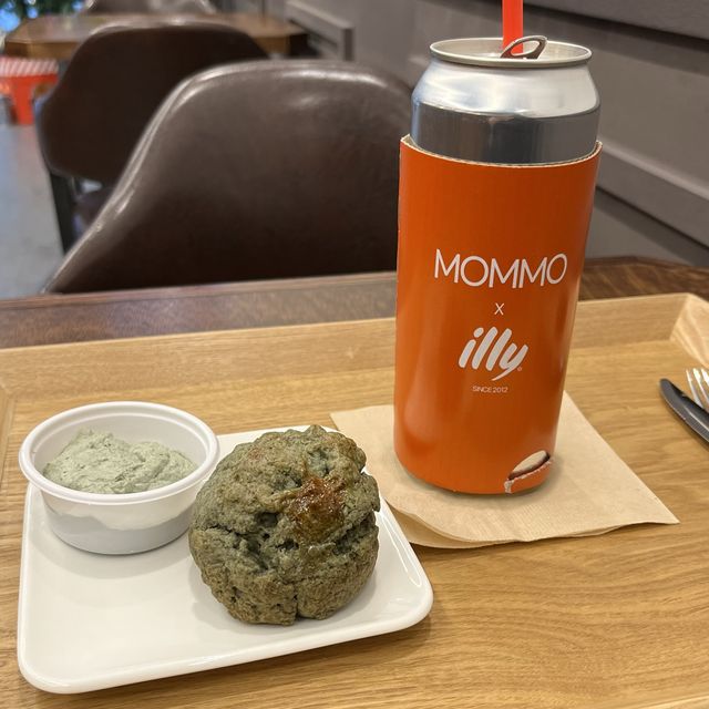 【韓国ソウル・明洞】素材にこだわったドリンクとスイーツ「MOMMO COFFEE（モンマカフェ）」