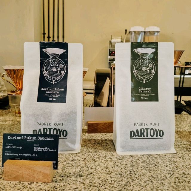 Hidden Gem in Bandung: Pabrik Kopi Dartoyo