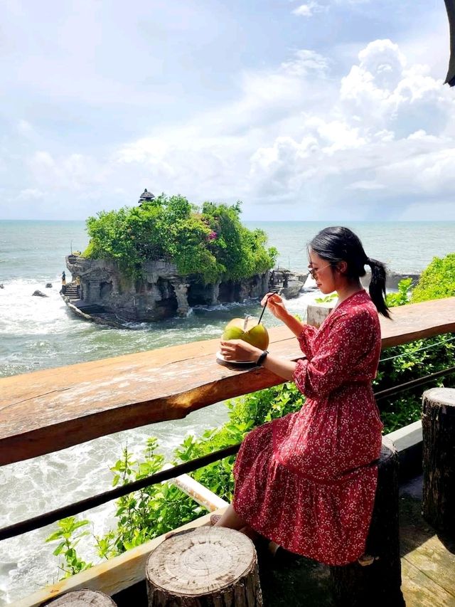 🇮🇩 Pura Luhur Tanah Lot in Bali, Indonesia