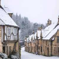 Winter Wonderland: A Magical Winter Visit to Castle Combe