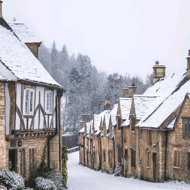 Winter Wonderland: A Magical Winter Visit to Castle Combe