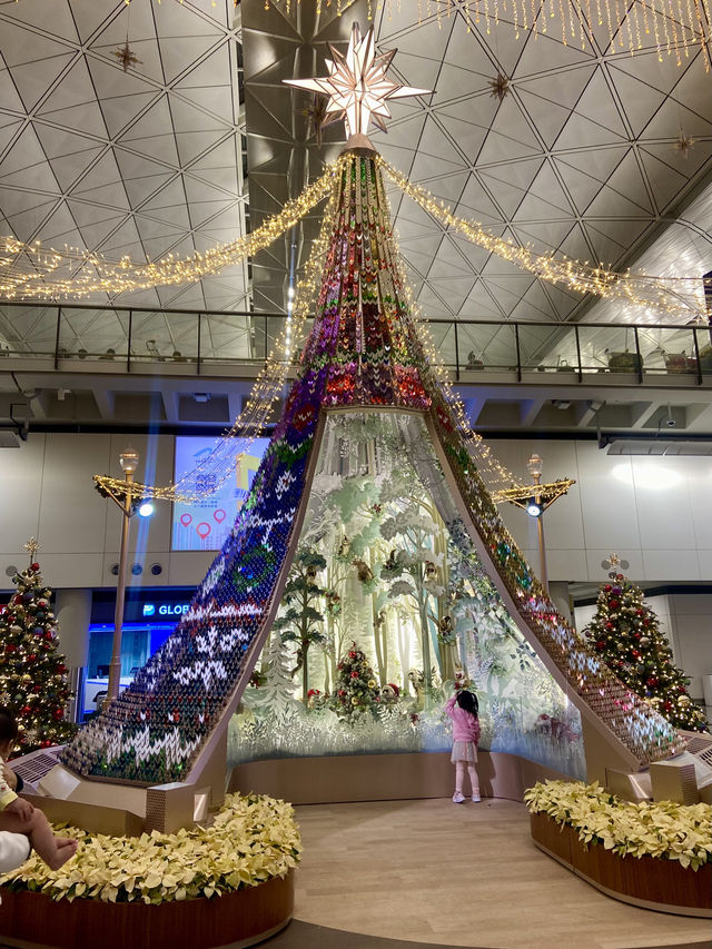 又到聖誕| 香港國際機場不能錯過的聖誕樹🎄✨