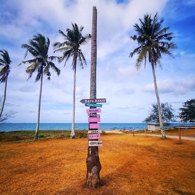 🇲🇾 Nyiur Pantai Sauh: Your Hidden Beachside Paradise Awaits!