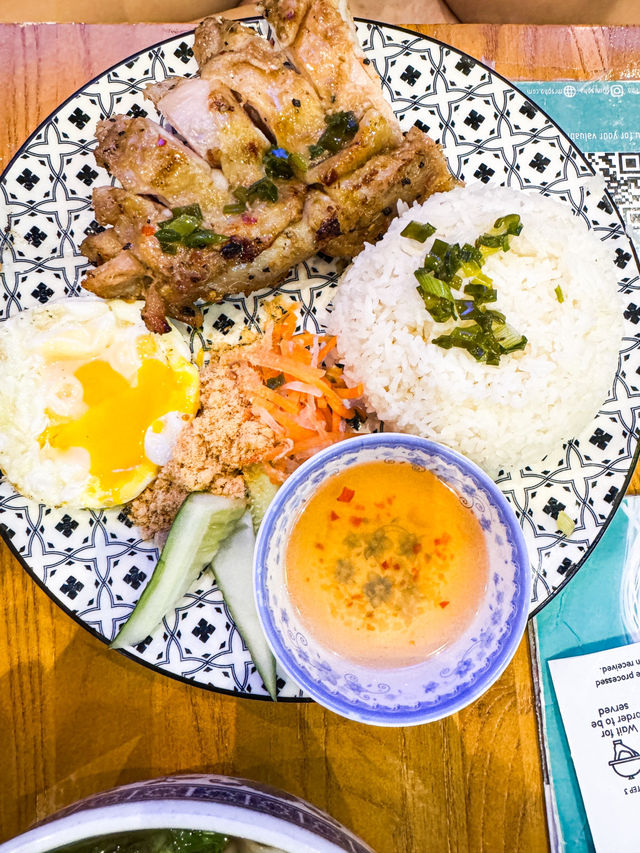 Mrs Pho at 313@Somerset: A Taste of Authentic Vietnamese Cuisine