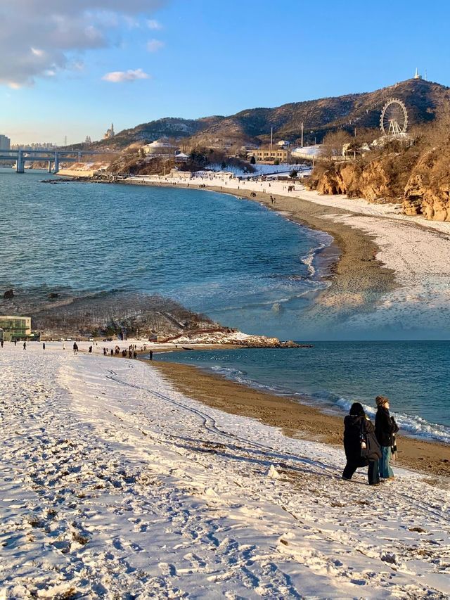 大連雪與海的浪漫邂逅，一場夢幻之旅。