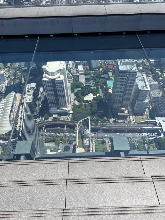 Mahanakhon Skywalk 