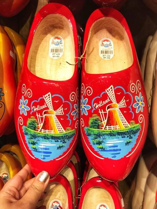 🇳🇱🎄Beautiful Colorful Clogs to take home🇳🇱🎄