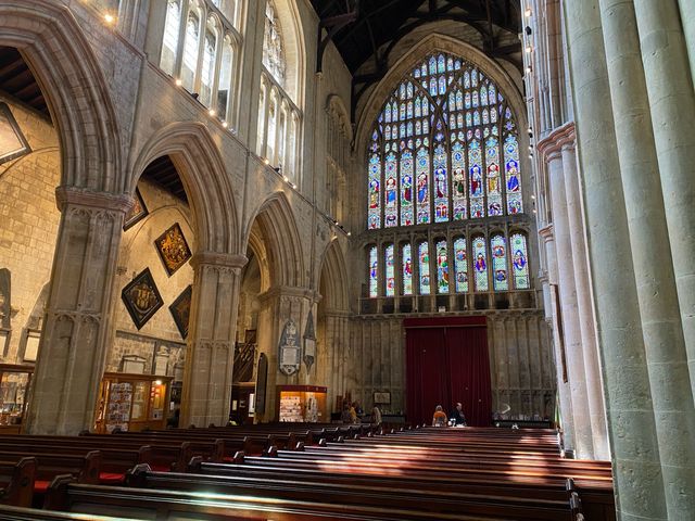 Exploring Bridlington Priory Church ⛪🌿