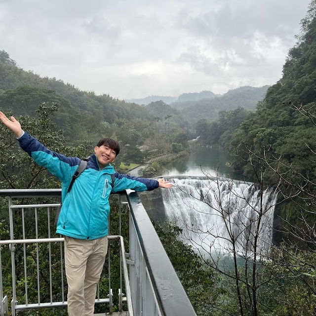 Shifen Waterfall: Taiwan's Majestic Cascade