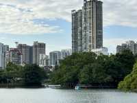 藏在城市裡的綠洲公園——東山湖公園