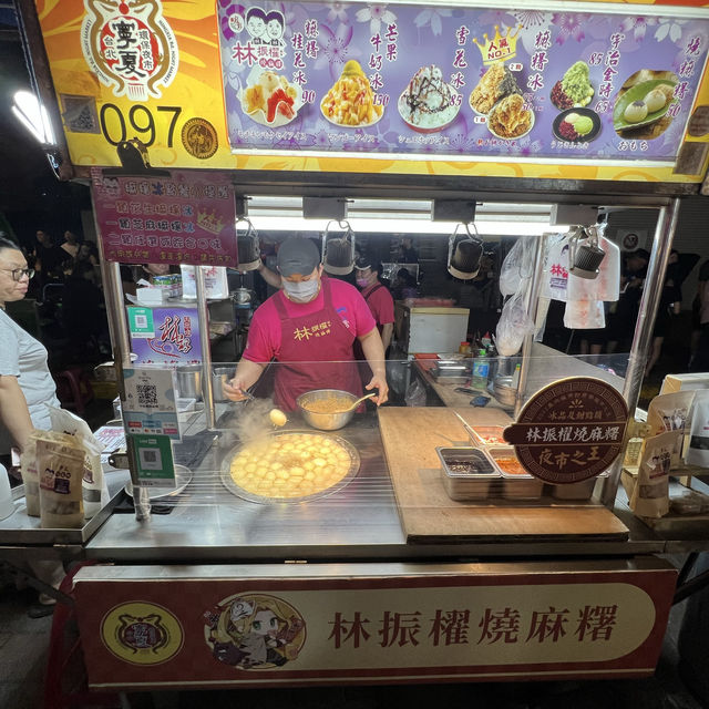 Foodie favourite night market in Taipei