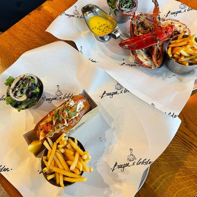 Burger and lobster 