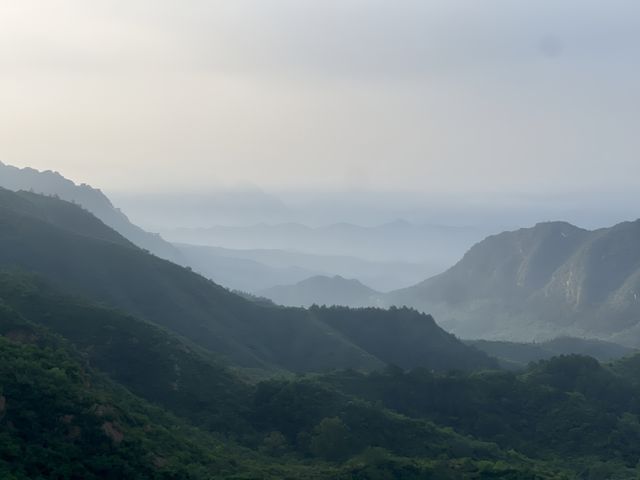 夏季金山嶺長城的日落與晨曦