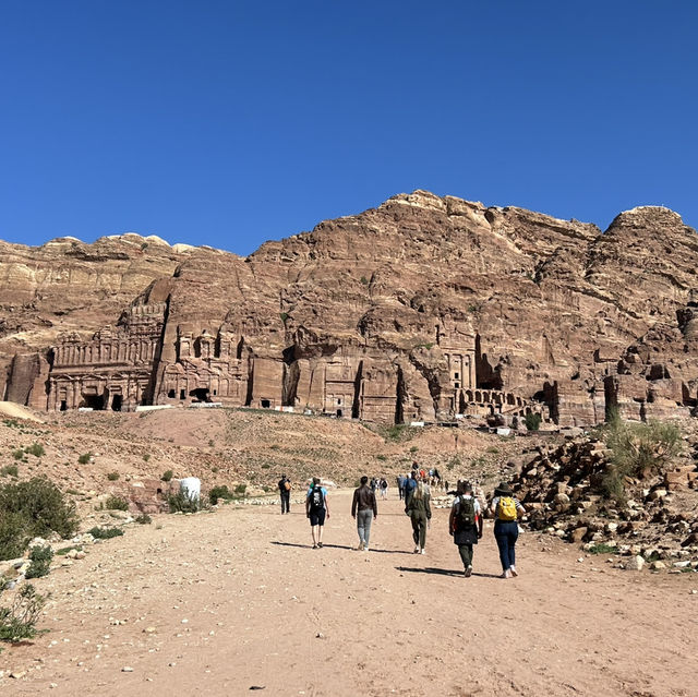 Wonders of the World: Marvel at the Magic of Petra