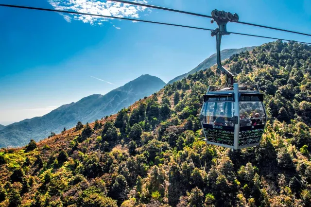 Best time to go to Ngong Ping 360