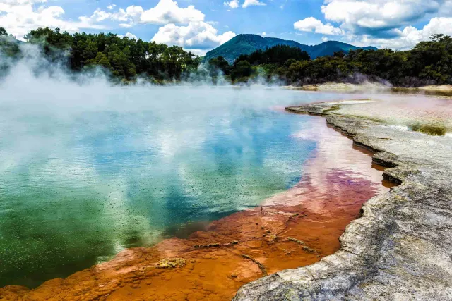 Wai-O-Tapu.jpg