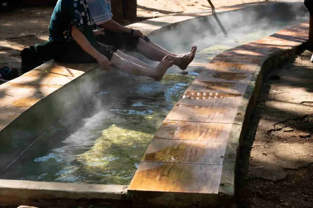 Mae Kachan Hot Spring.jpg