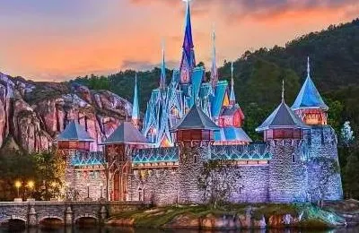 A guide to Hong Kong Disneyland Tickets and best attractions