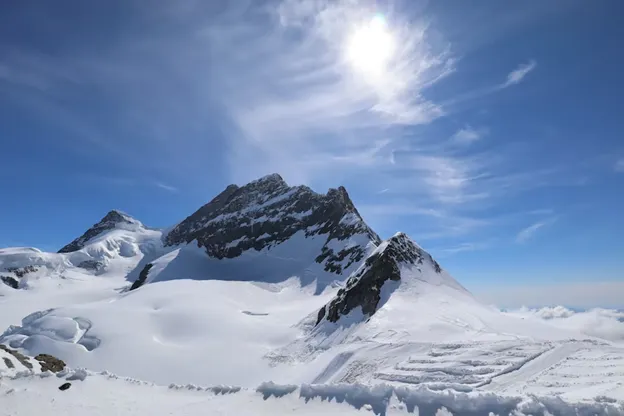 La Jungfrau in una giornata di sole