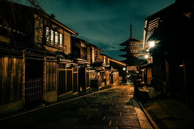 kyoto temple - An Alley of Kyoto at Night