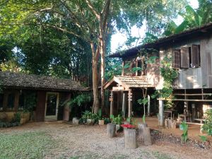 hug pangmao homestay Lampang