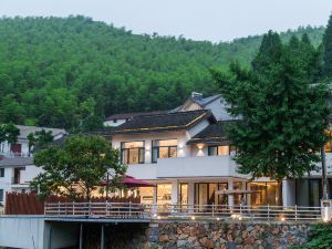 Cloud Bamboo Mansion