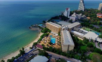 Dusit Thani Pattaya