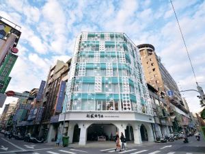 Shin Sei Bashi Hotel