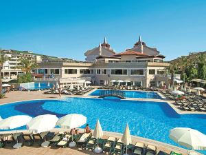 Aydinbey Famous Resort - Ultra All Inclusive