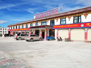 Roof of the World Hotel