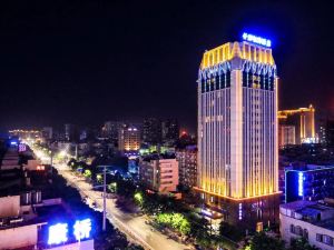 Qianna Hotel (Beihai high speed railway station store)